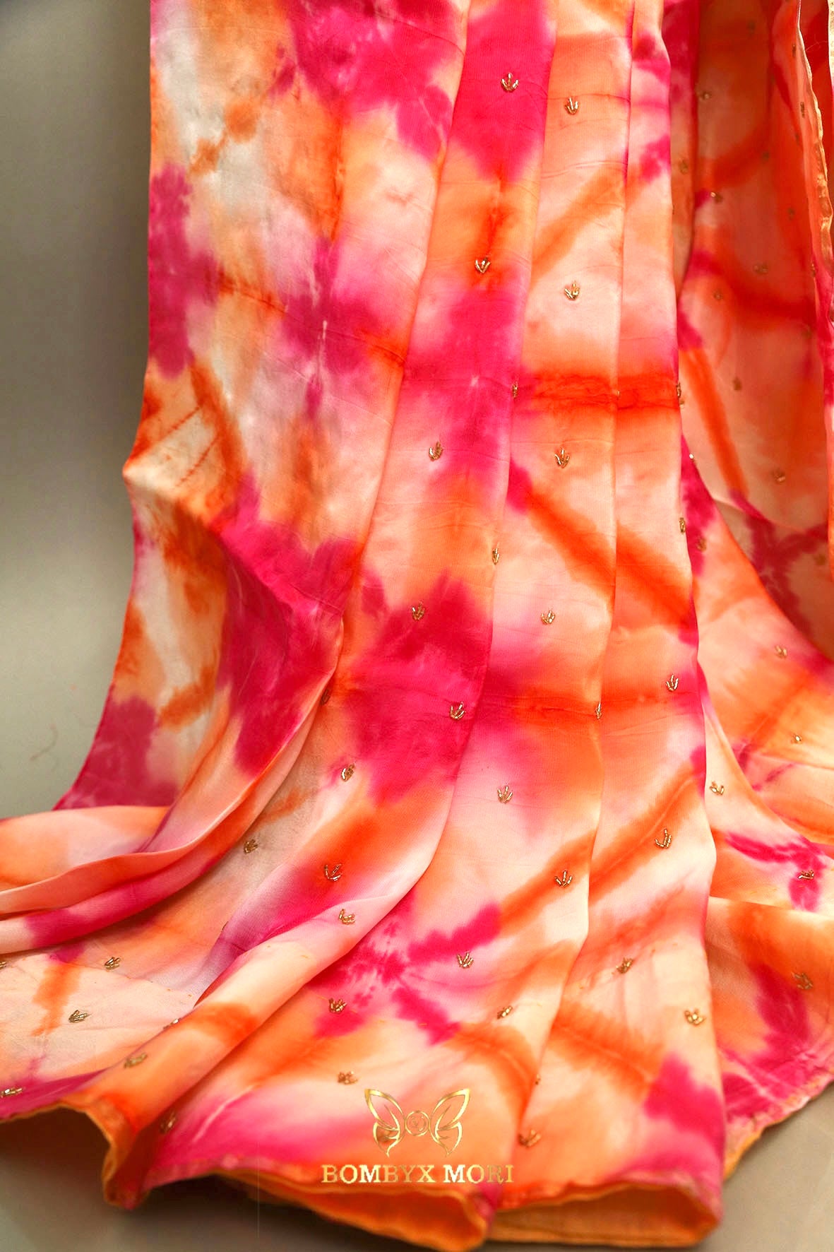 Vibrant Pink and Orange Tie-Dye Rajwada saree