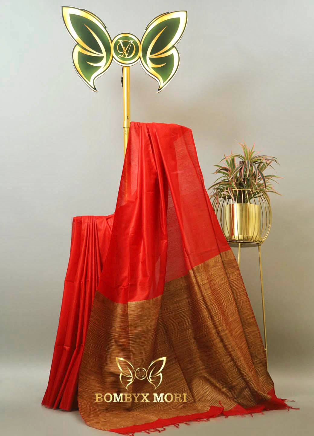 Retro Red Handloom Saree