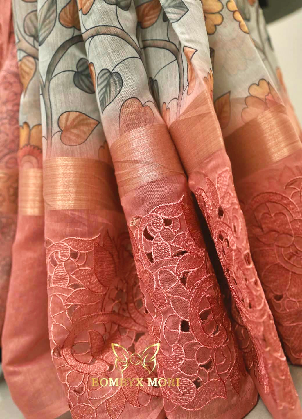 Cloud Grey & Rouge Pink floral Madhubani saree