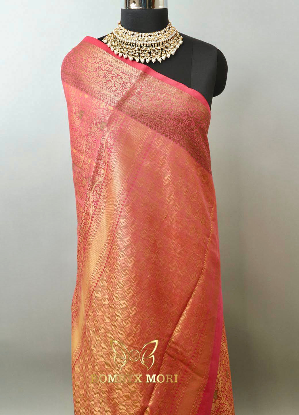 Charismatic Pink Tanchoi Silk Saree