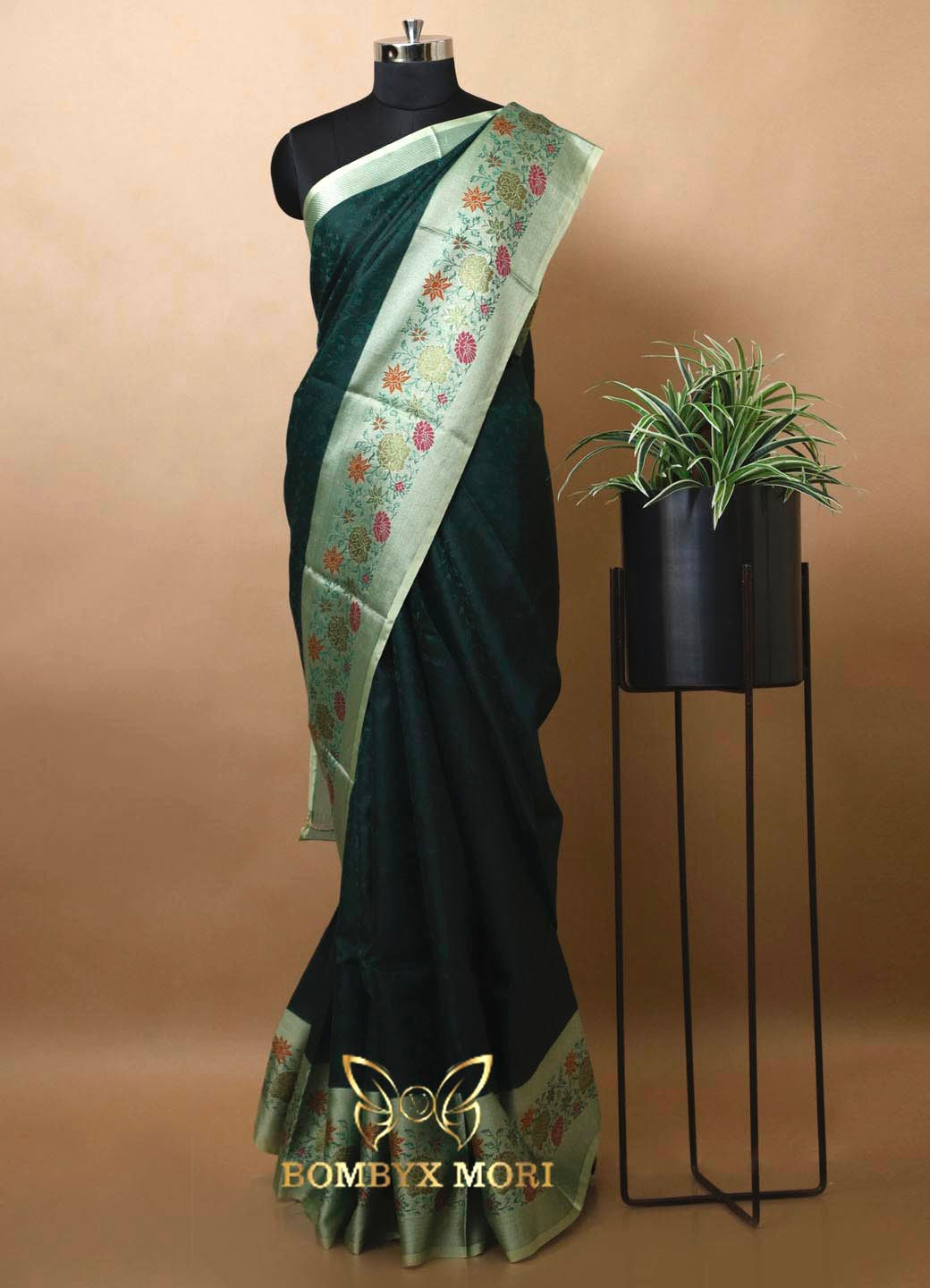 Dual Green tone Muslin Tanchoi Silk Saree