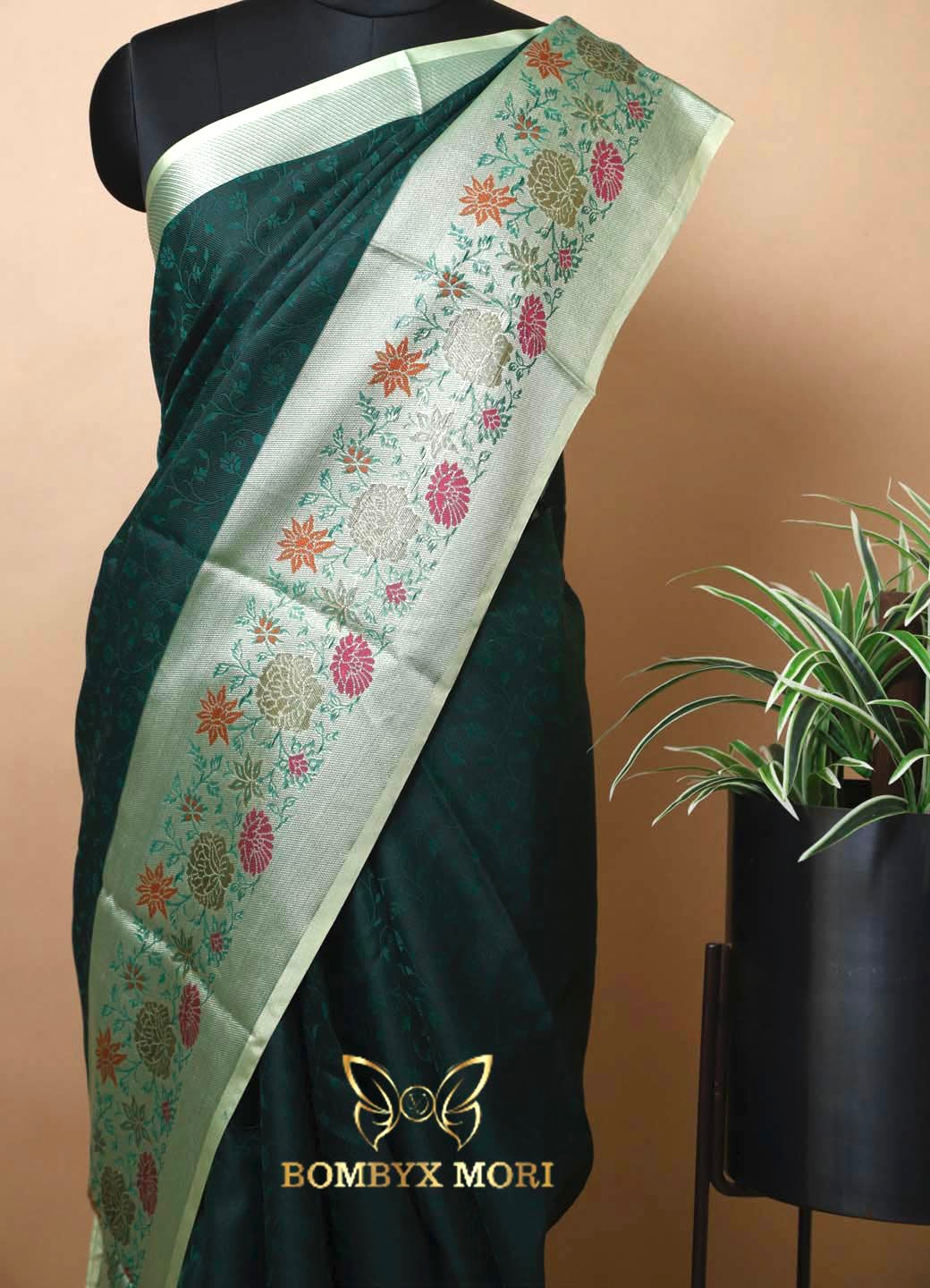 Dual Green tone Muslin Tanchoi Silk Saree